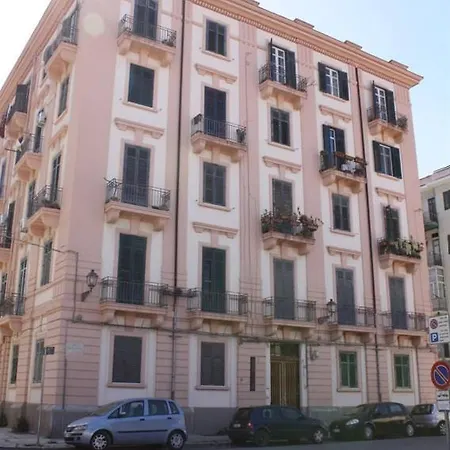 Dimora Magione Apartment Palermo